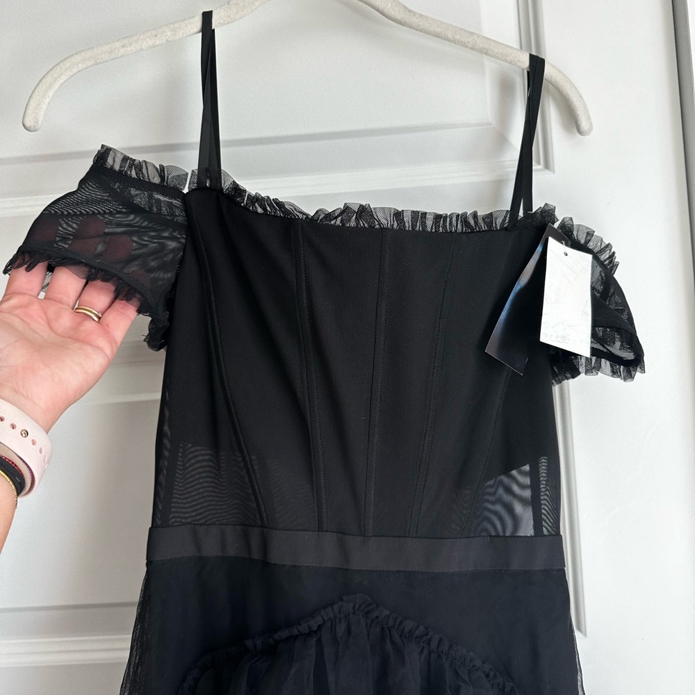 Betsy &‎ Adam Black Ruffle Off the Shoulder Tiered Mesh Ballgown NWT 0 - Picture 4 of 7